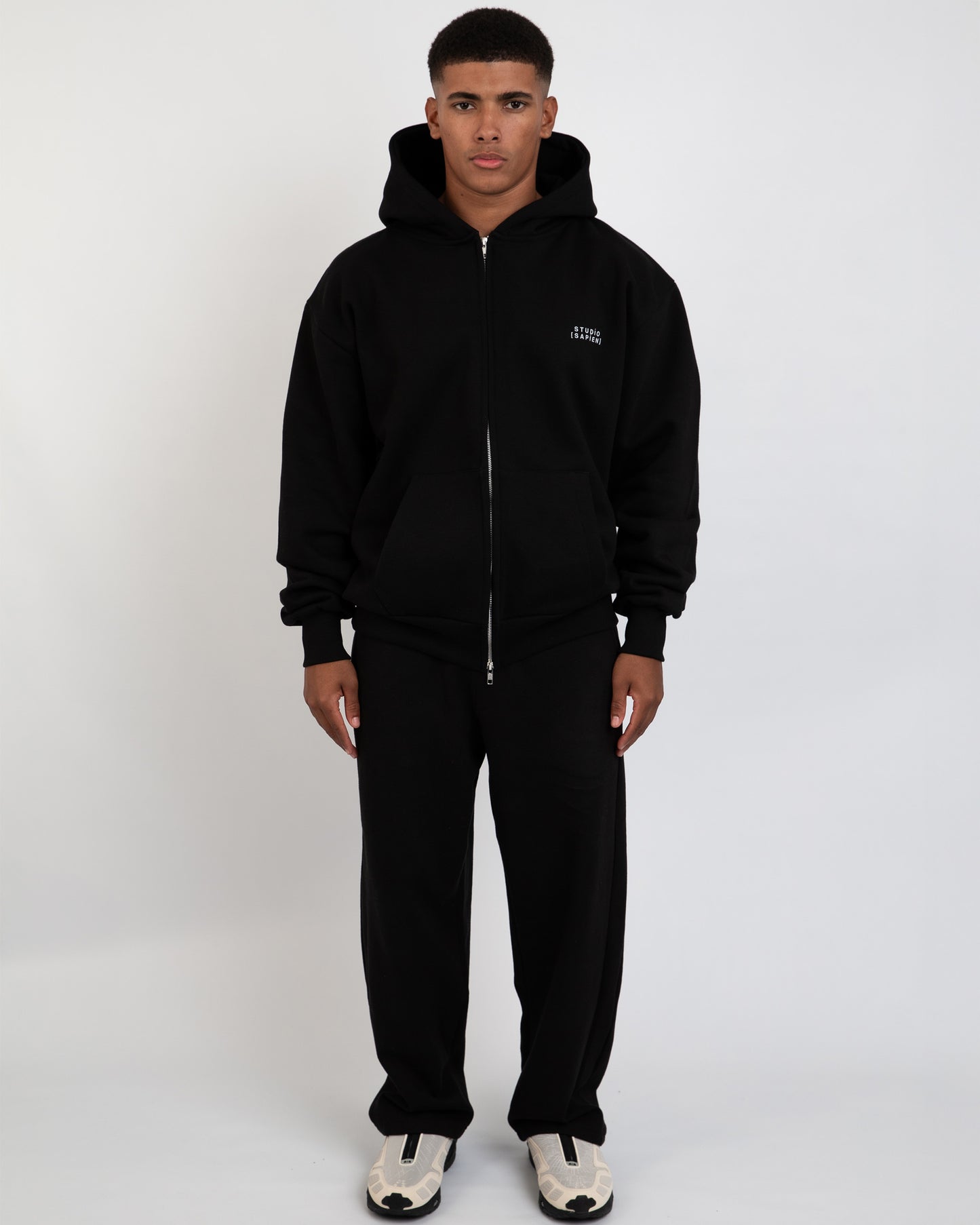 SPN_01 CORE ZIP HOOD BLACK