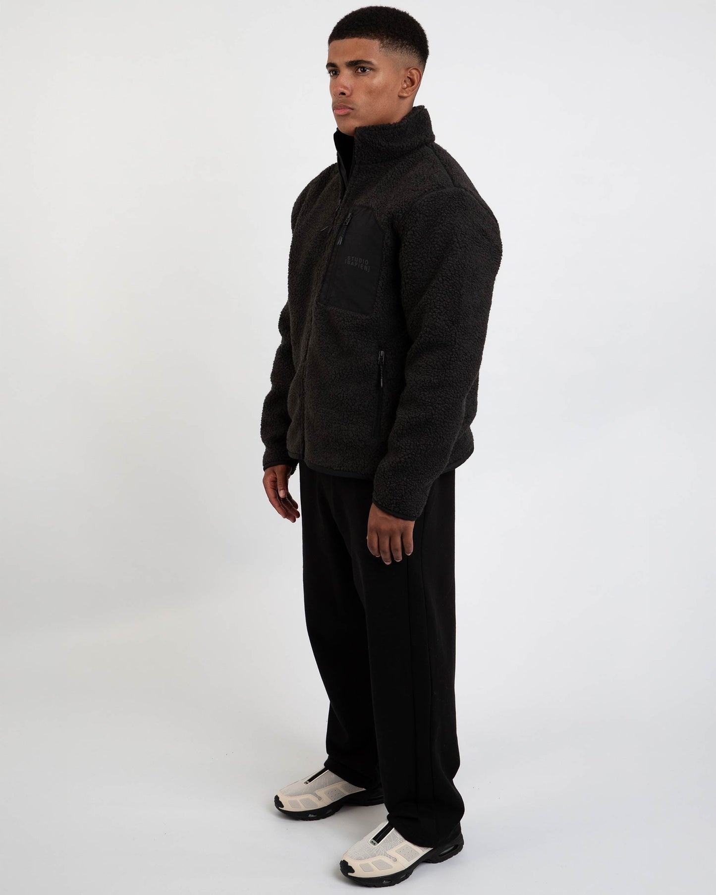 SPN_01 OUTERFORM SHERPA OBSIDIAN