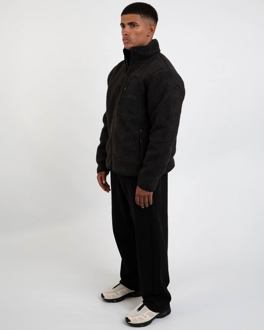 SPN_01 OUTERFORM SHERPA OBSIDIAN
